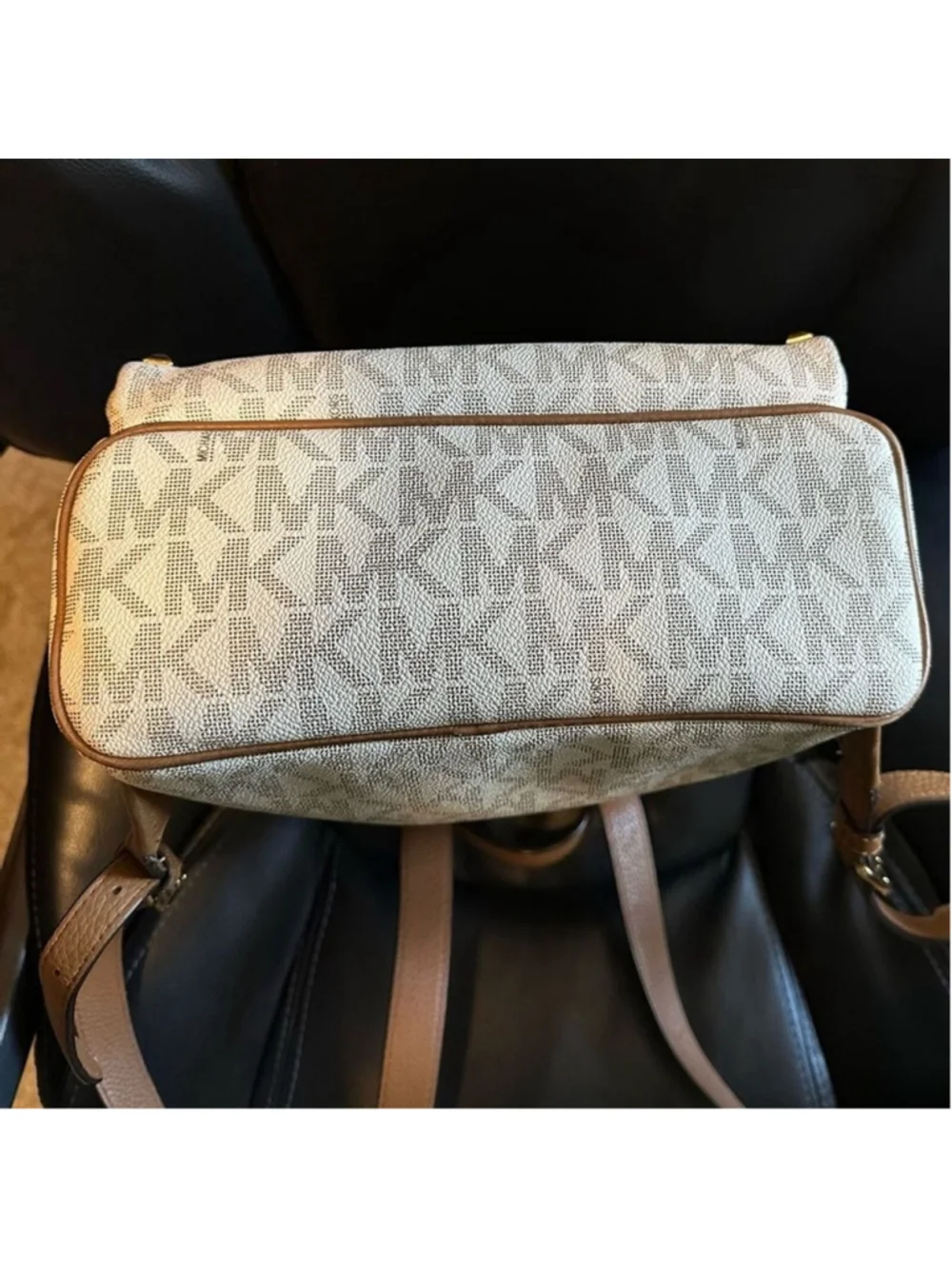 Michael Michael Kors Abbey Medium Studded Signature Backpack White/Acorn